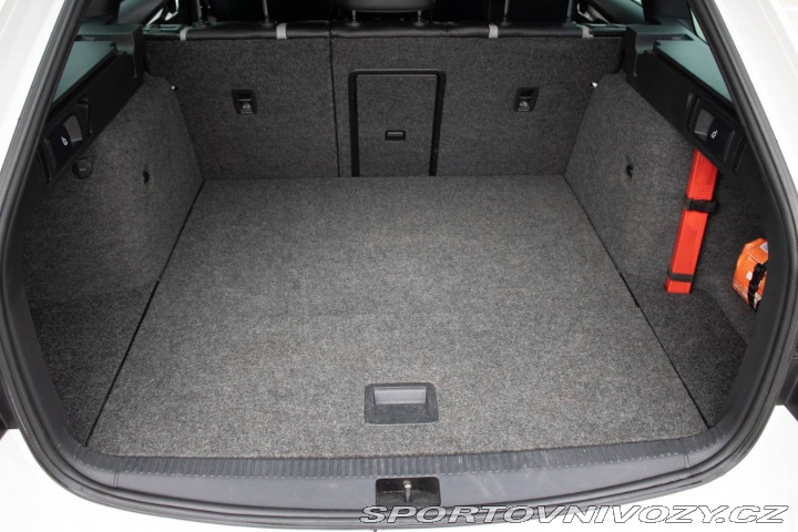 Škoda Octavia RS Combi  2.0 TDI DPF RS DSG 2013