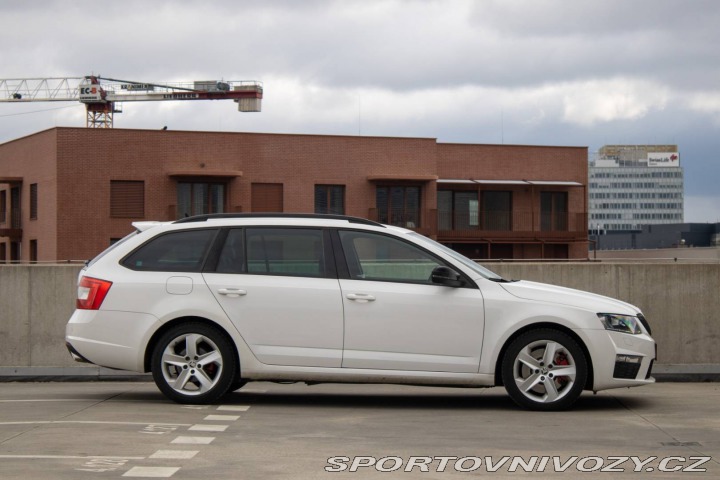 Škoda Octavia RS Combi  2.0 TDI DPF RS DSG 2013