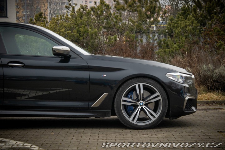 BMW 5 M550i xDrive A/T / AJ NA 2017