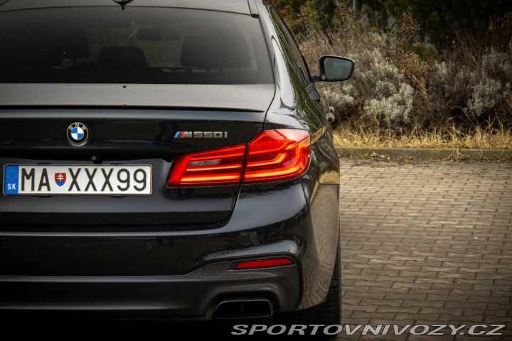 BMW 5 M550i xDrive A/T / AJ NA 2017