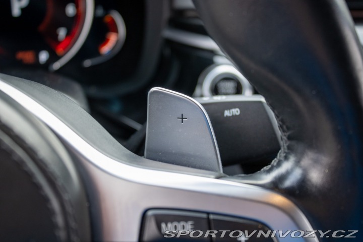 BMW 5 M550i xDrive A/T / AJ NA 2017