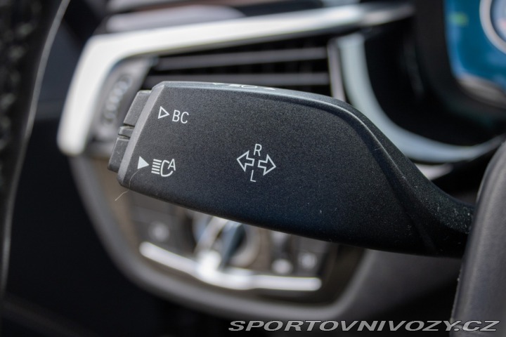 BMW 5 M550i xDrive A/T / AJ NA 2017