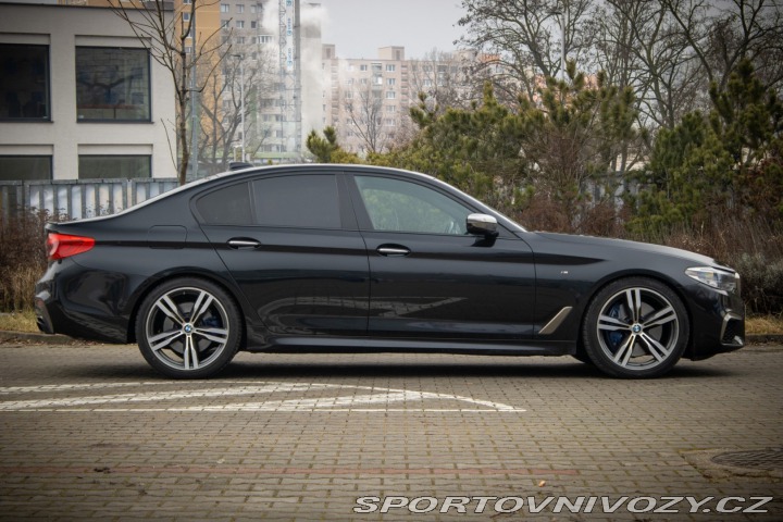 BMW 5 M550i xDrive A/T / AJ NA 2017
