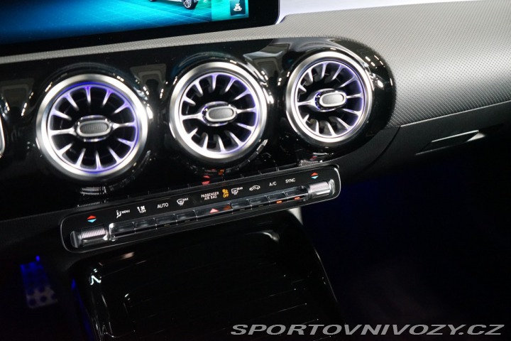 Mercedes-Benz A A35*AMG*4M*KEYLESS*KAMERA 2022