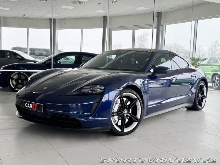 Porsche Taycan 4S Perf*Chrono*Odvětr.Sed 2021