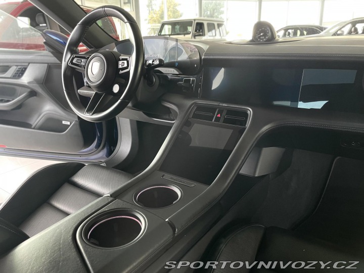 Porsche Taycan 4S Perf*Chrono*Odvětr.Sed 2021