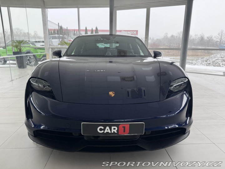 Porsche Taycan 4S Perf*Chrono*Odvětr.Sed 2021
