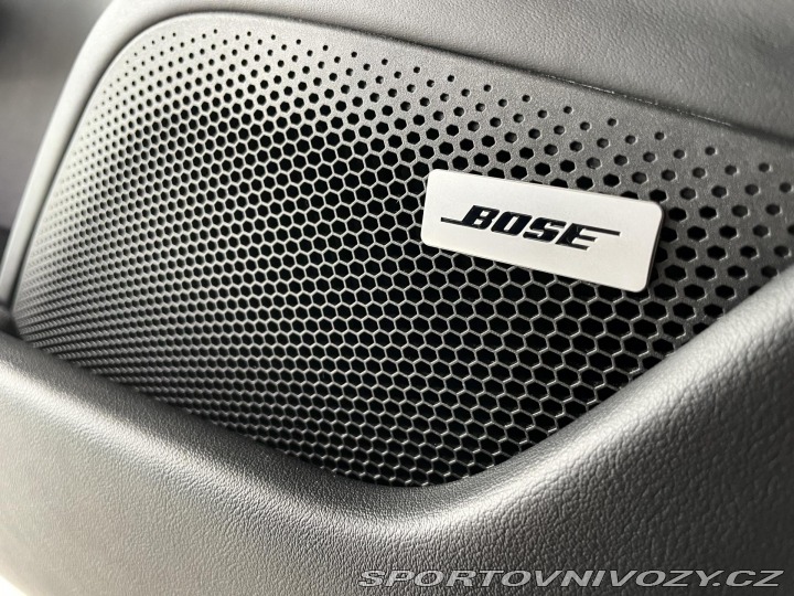 Porsche Taycan 4S Perf*Chrono*Odvětr.Sed 2021