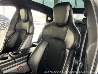 Porsche Taycan 4S Perf*Chrono*Odvětr.Sed 2021