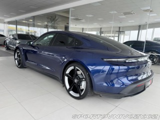 Porsche Taycan 4S Perf*Chrono*Odvětr.Sed 2021