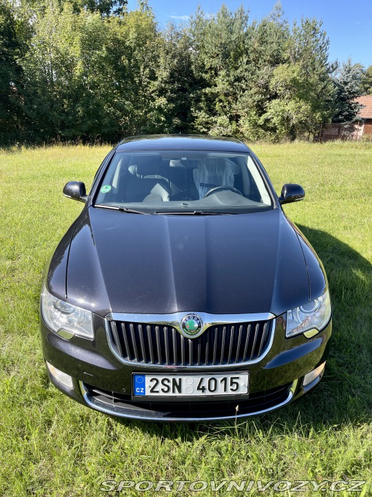Škoda Superb 2011