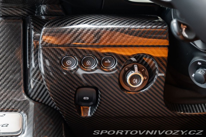 McLaren Ostatní modely One of 149/Lift/Karbon 1800