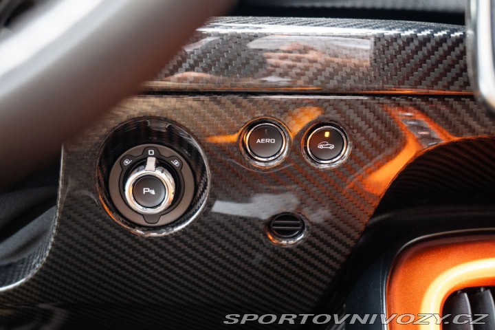 McLaren Ostatní modely One of 149/Lift/Karbon 2021