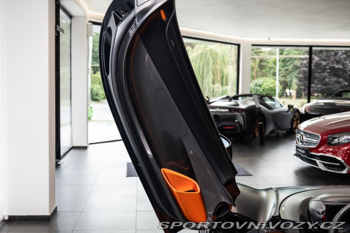 McLaren Ostatní modely One of 149/Lift/Karbon 2021