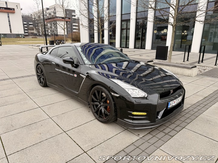 Nissan GT-R R35 2014