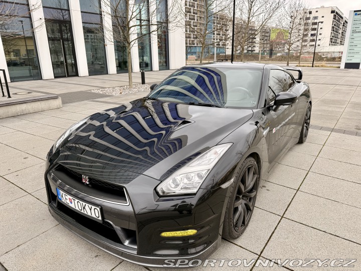 Nissan GT-R R35 2014