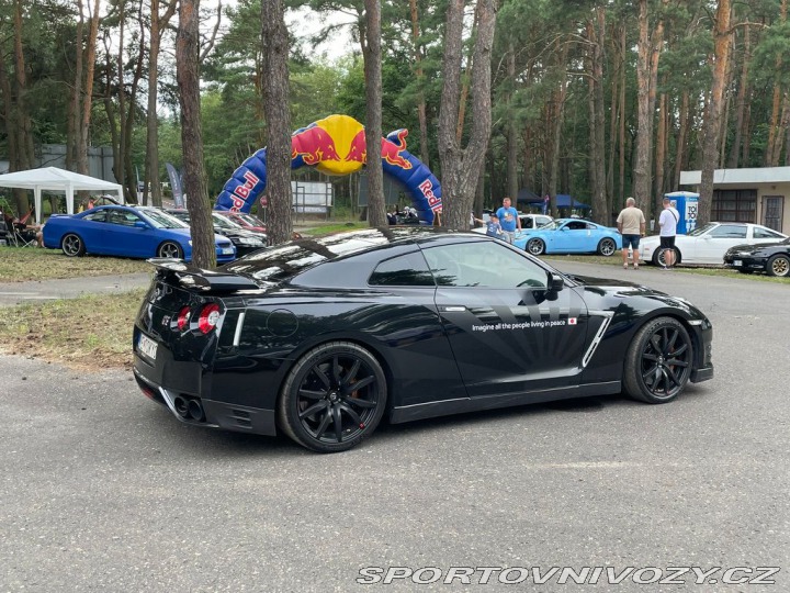 Nissan GT-R R35 2014