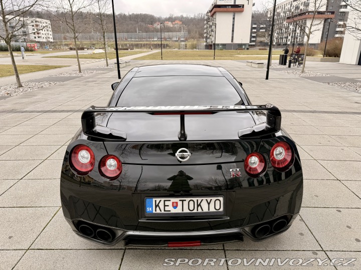 Nissan GT-R R35 2014