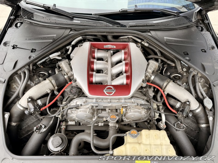 Nissan GT-R R35 2014