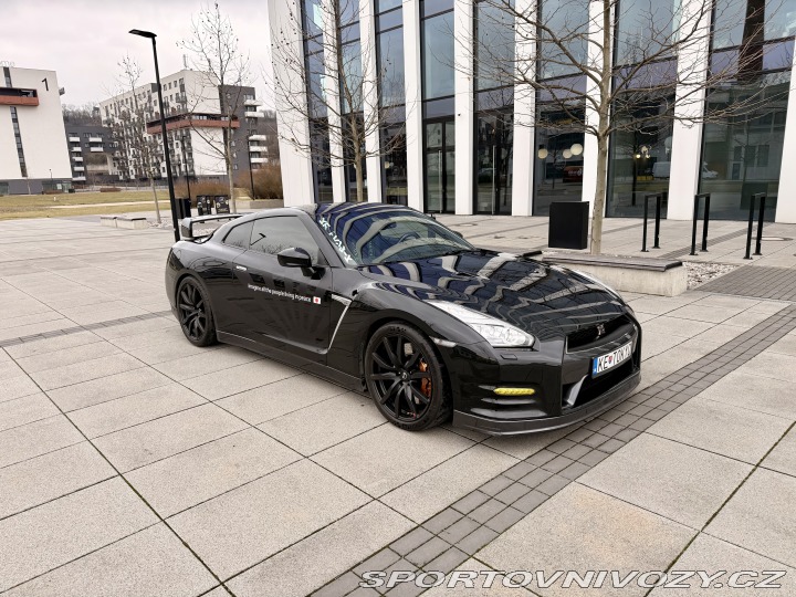 Nissan GT-R R35 2014