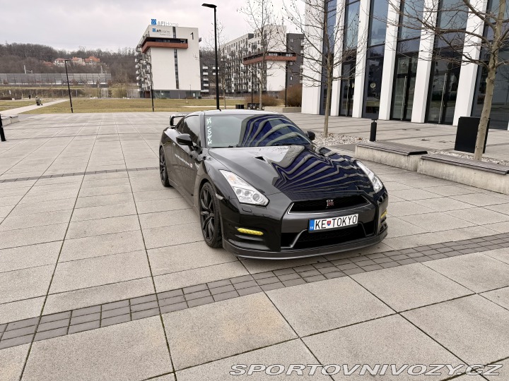 Nissan GT-R R35 2014