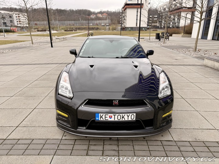 Nissan GT-R R35 2014
