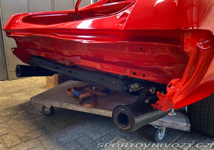 Pontiac GTO T37 (s přední maskou GTO a Ram Air kapotou) 1971