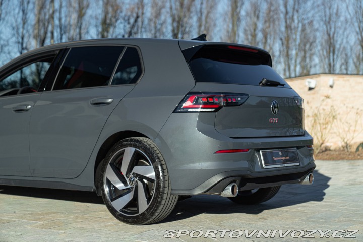 Volkswagen Golf GTI 2025