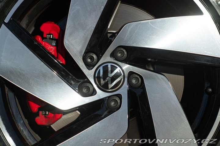 Volkswagen Golf GTI 2025