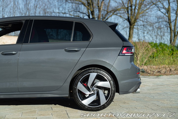 Volkswagen Golf GTI 2025