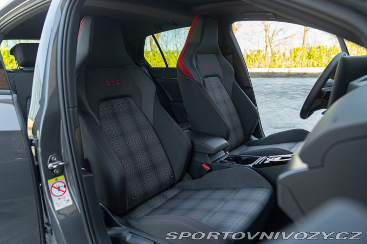 Volkswagen Golf GTI 2025