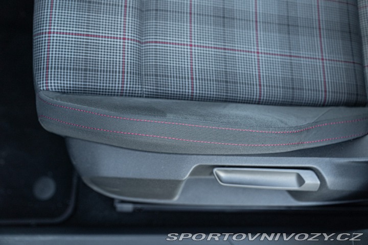 Volkswagen Golf GTI 2025