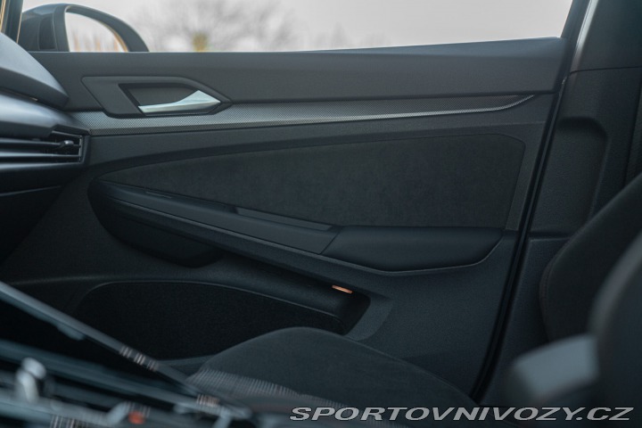 Volkswagen Golf GTI 2025