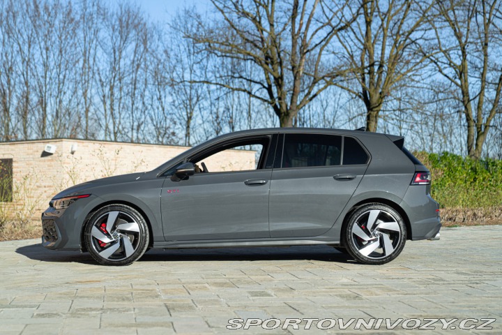 Volkswagen Golf GTI 2025