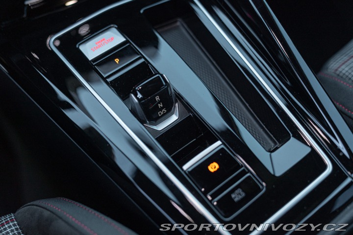 Volkswagen Golf GTI 2025