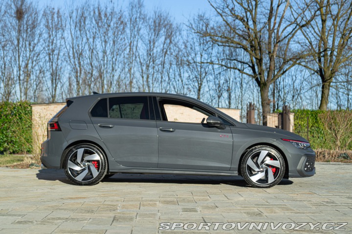 Volkswagen Golf GTI 2025