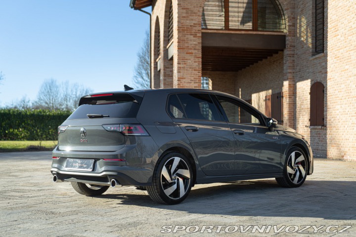 Volkswagen Golf GTI 2025