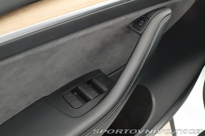 Tesla Model Y Long Range AWD 79kWh 2022