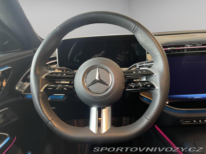 Mercedes-Benz E  2024