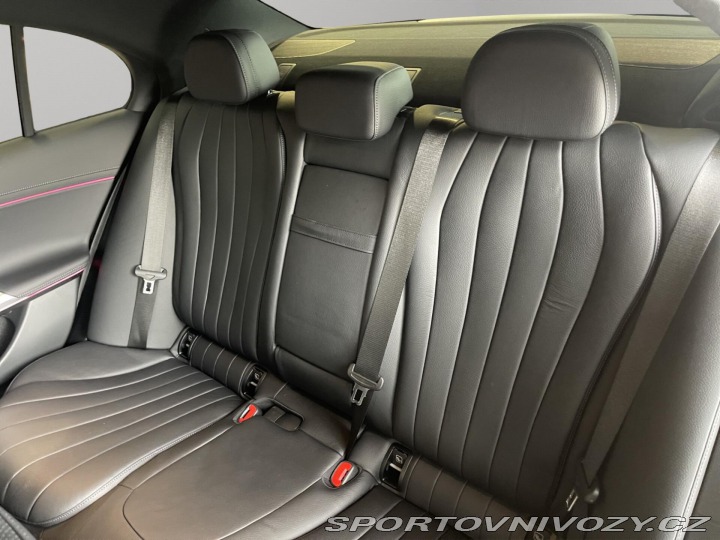 Mercedes-Benz E  2024