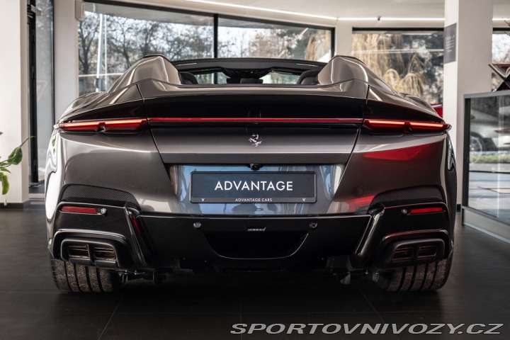 Ferrari 12Cilindri Spider 2025
