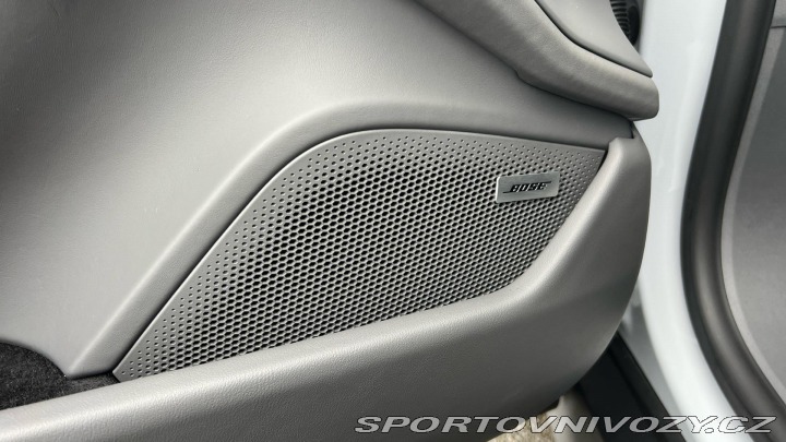 Porsche Taycan 4S 2024