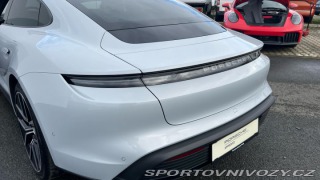 Porsche Taycan 4S 2024