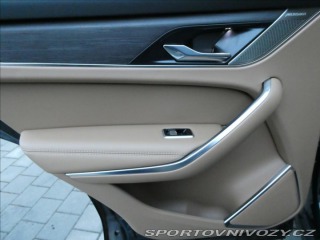 Jaguar F-Pace 2,0 P250 SE AWD,1.maj,ČR, 2022