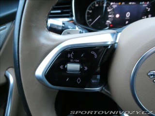 Jaguar F-Pace 2,0 P250 SE AWD,1.maj,ČR, 2022