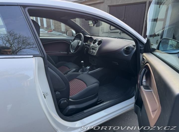 Alfa Romeo MiTo Quadrifoglio Verde 2010