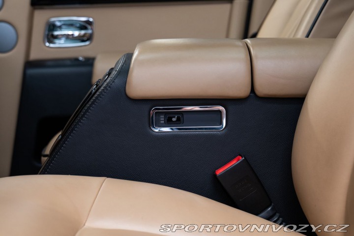 Rolls Royce Phantom 360/Vyhřívaná sedadla 2015