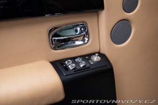 Rolls Royce Phantom 360/Vyhřívaná sedadla 2015