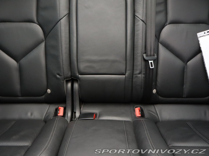 Porsche Cayenne Diesel 2012