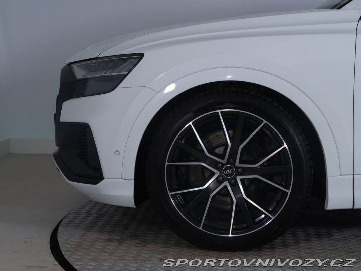 Audi SQ8 S-line TFSI 2022